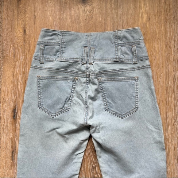 Wax Jean Mid Rise Skinny Light Wash - Size 7 - Picture 9 of 13